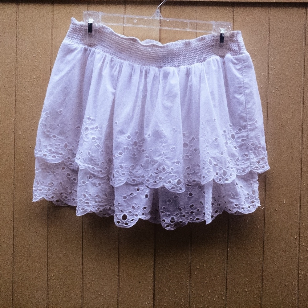 American Eagle Outfitters White Two Teared Skirt